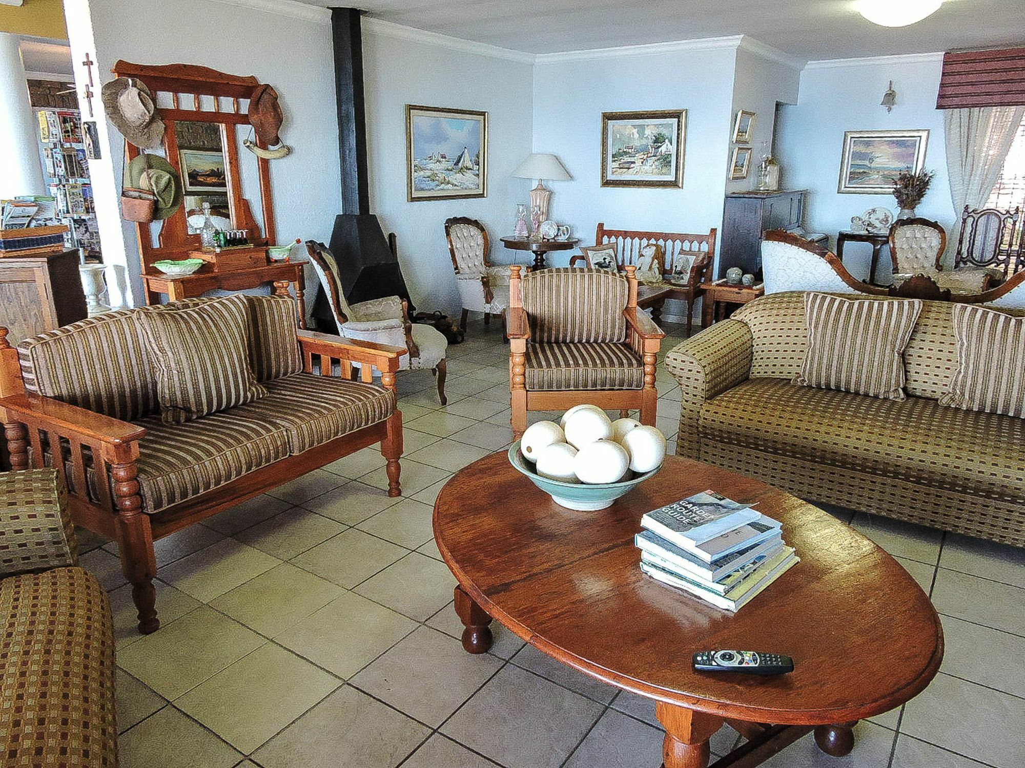 Amzee Bokmakierie Guest House Dana Bay Eksteriør bilde